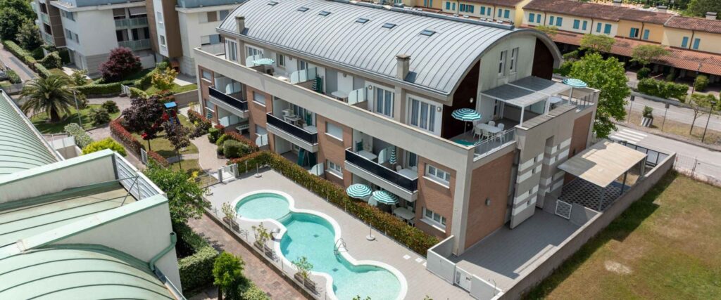 Complesso residenziale con piscina