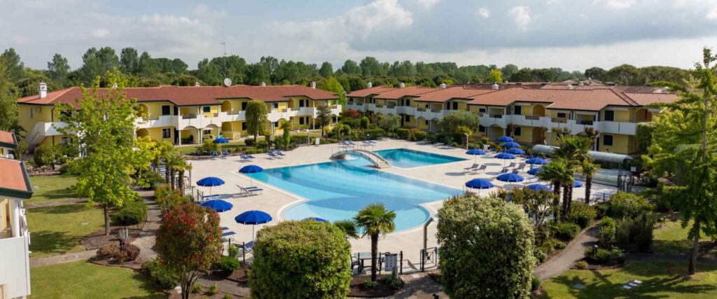Rilassante Resort con Piscina a Bibione